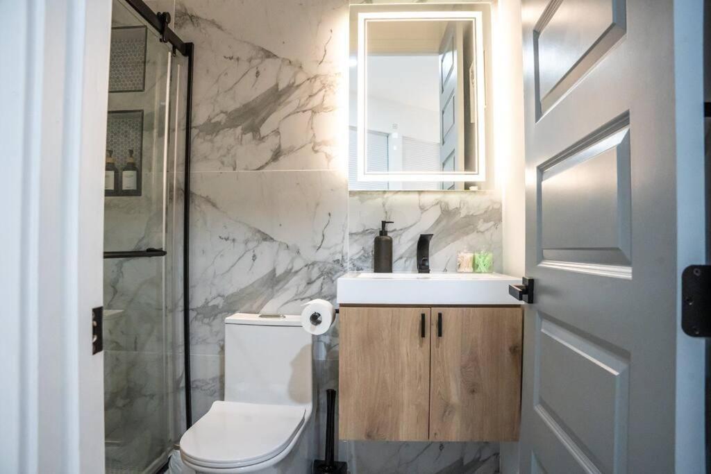 The London Apartment Philadelphia Bagian luar foto